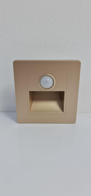 Lampă LED  3W scară/hol, auriu, senzor prezență + senzor crepuscular, lumină neutră